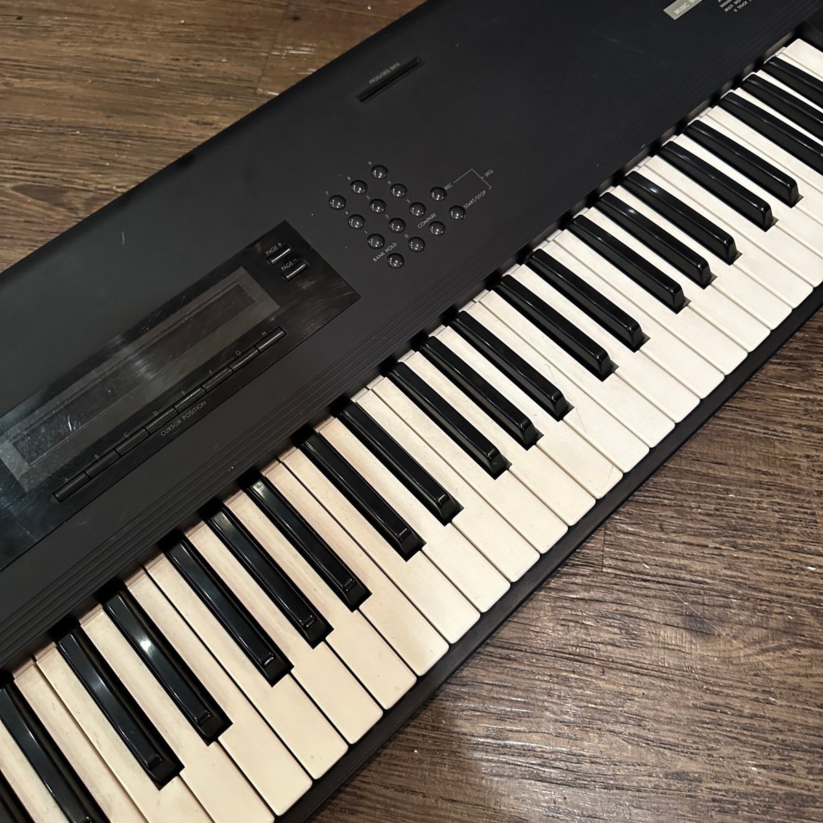 KORG M1 1980年代 PCM音源 61鍵盤シンセサイザー コルグ キーボード 現状渡し ジャンク -a708_3