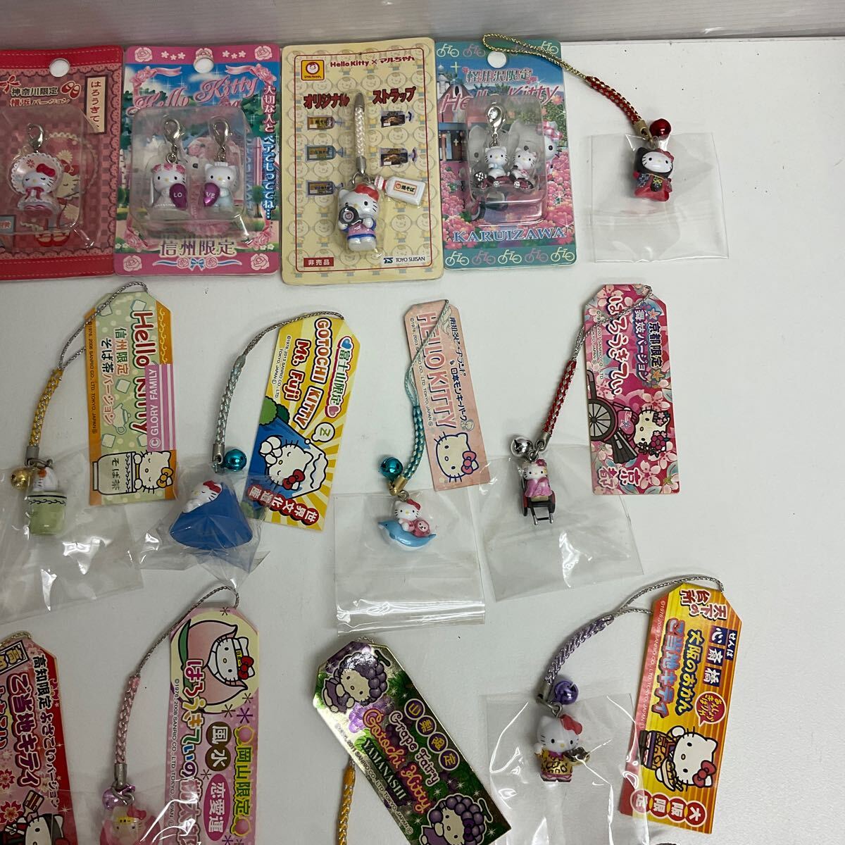 営MK18-60Y ご当地 ハローキティ ストラップ 54点おまとめ ご当地