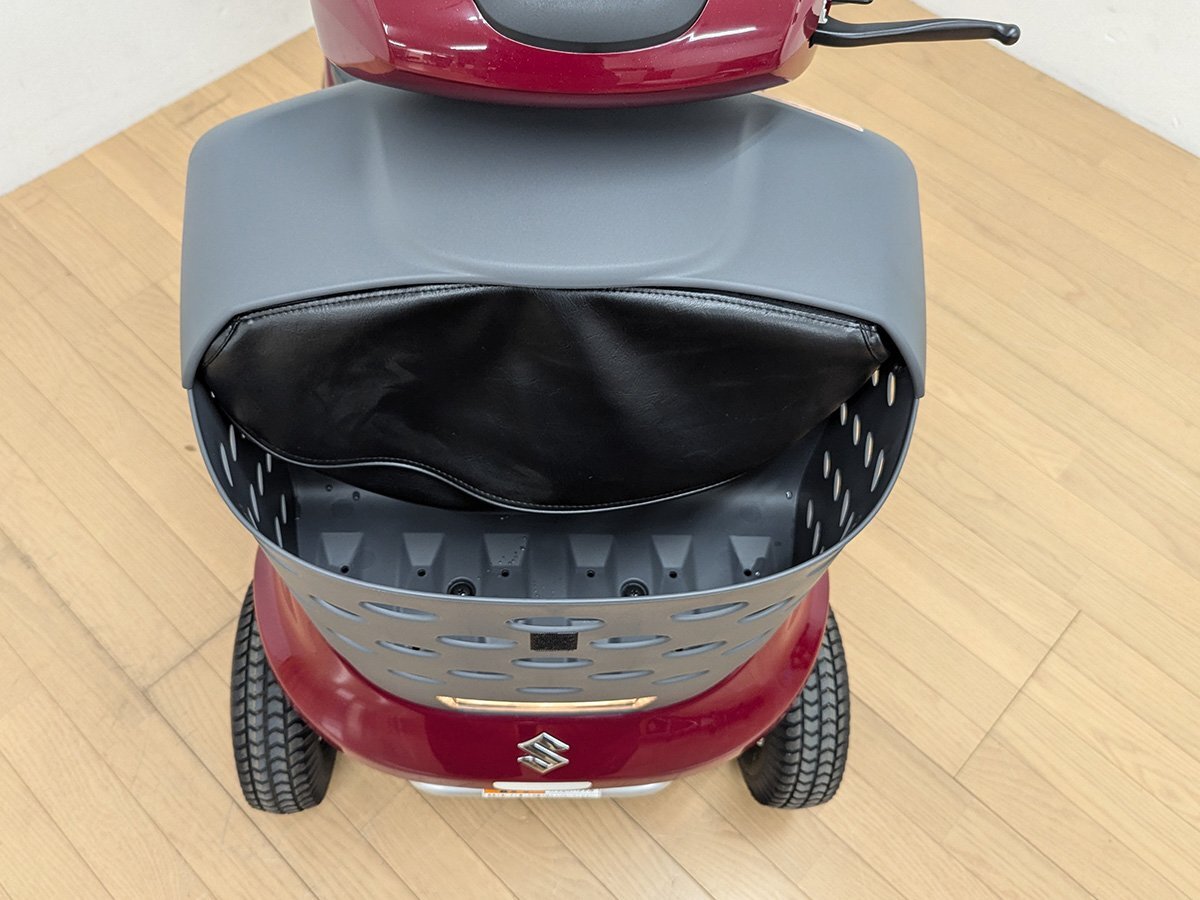 美品 SUZUKI スズキ セニアカー ET4D9 シニアカー 電動車 2022年製
