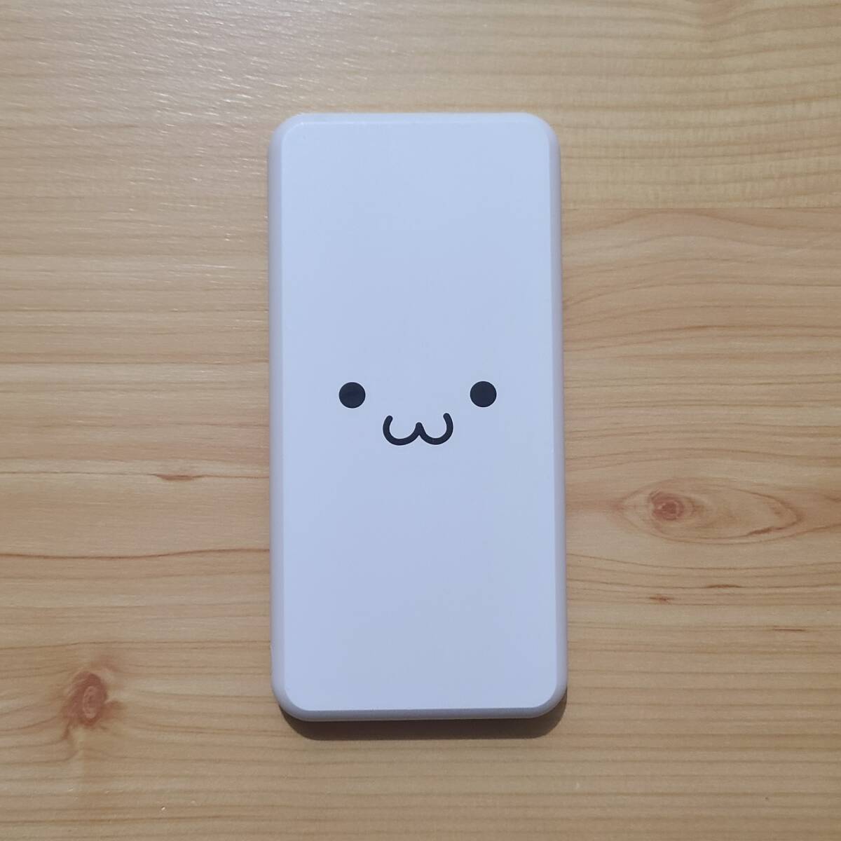 エレコム　5V/3A出力　モバイルバッテリー(10000mAh/15W/C×1+A×1)　EC-C05WF_1