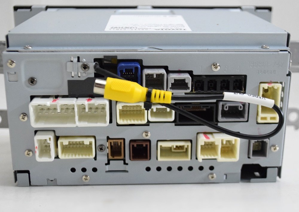 外観美品 トヨタ 純正カーナビ NSZT-Y64T 9インチモデル T-Connectナビ