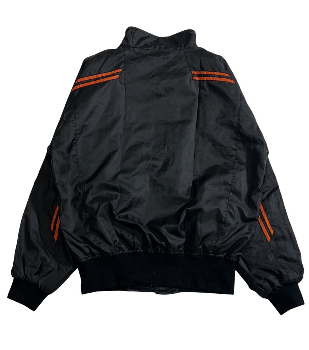 □ 読売ジャイアンツ 巨人軍 □ NPB GIANTS ロゴ 刺繍 中綿入