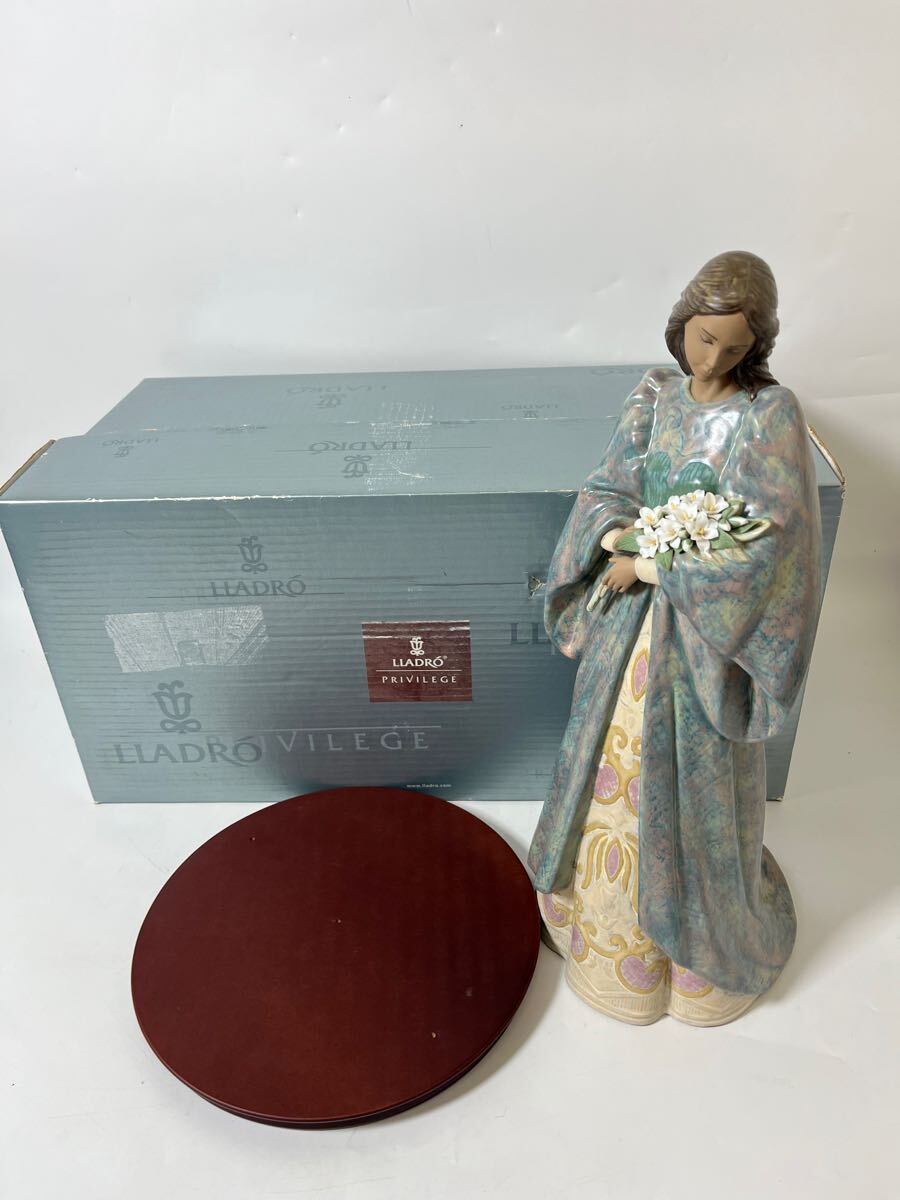 ヴィンテージ LLADRO グレス、とっても好きよ 大型フィギュリン 1円スタート】【中古品】 LLADRO リアドロ PRIVILEGE フィギュリン