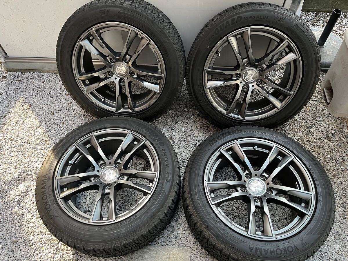 BMW F30/31用　225/50R17スタッドレスタイヤ_1