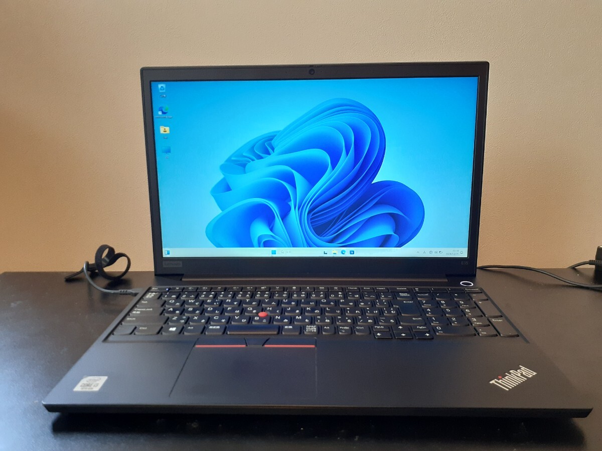 Lenovo ThinkPad E15 Core i3-10110U，メモリ8GB，SSD128GB，液晶15.6