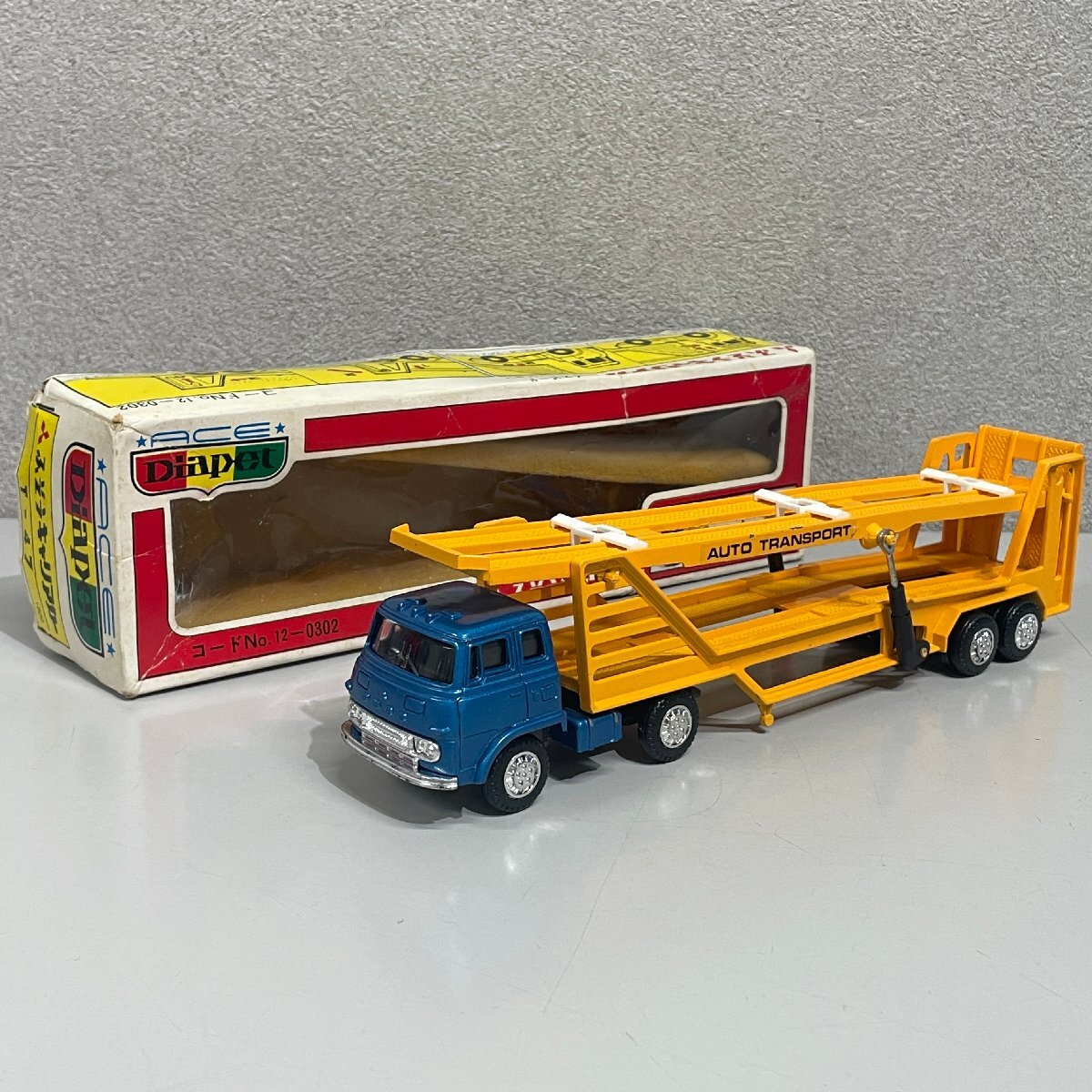 31】Yonezawa Diapet ダイヤペット ふそうキャリアカー T-47 三菱