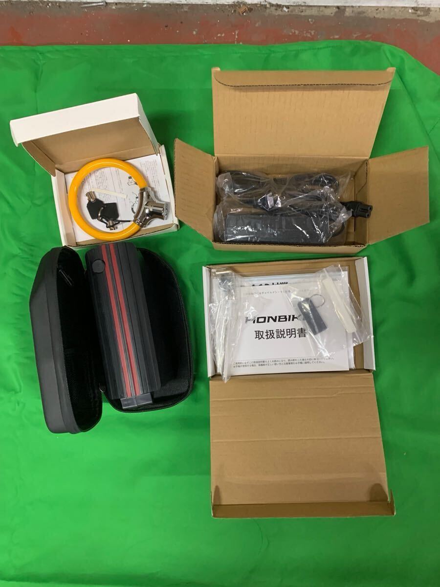 HONBIKE純正予備バッテリー honbike 純正バッテリーと充電ケーブルと鍵とスペアキー付き説明書
