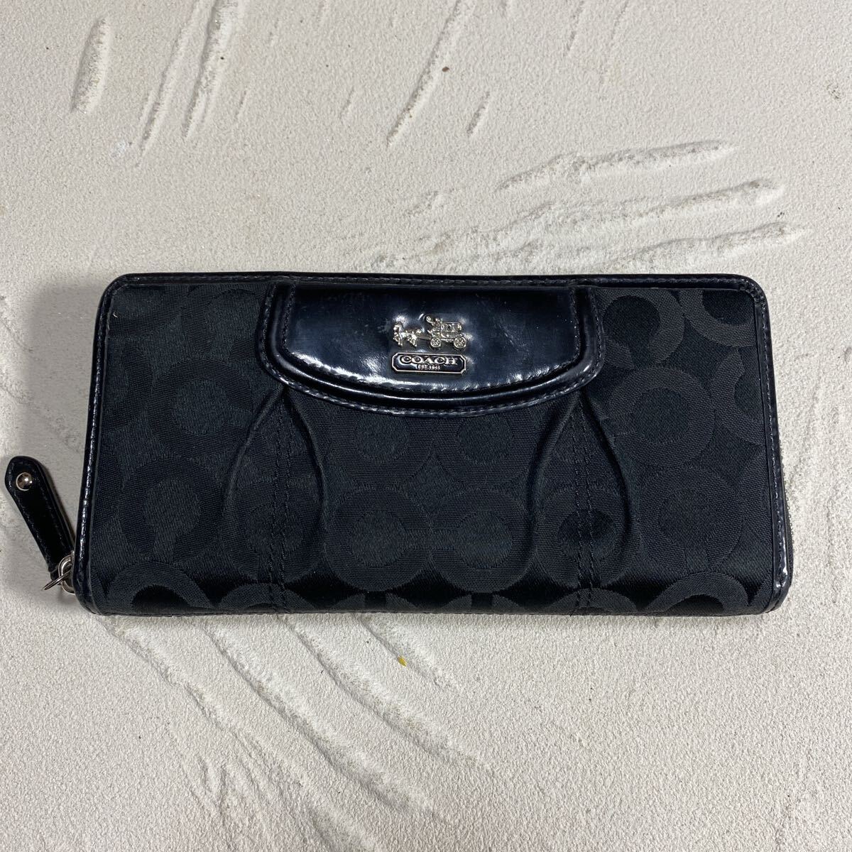 新品未使用COACH 黒シグネチャー 黒ストライブ 長財布 コーチ 財布シグネチャー コーチ 財布 レディース 長財布 COACH コーチ 長財布