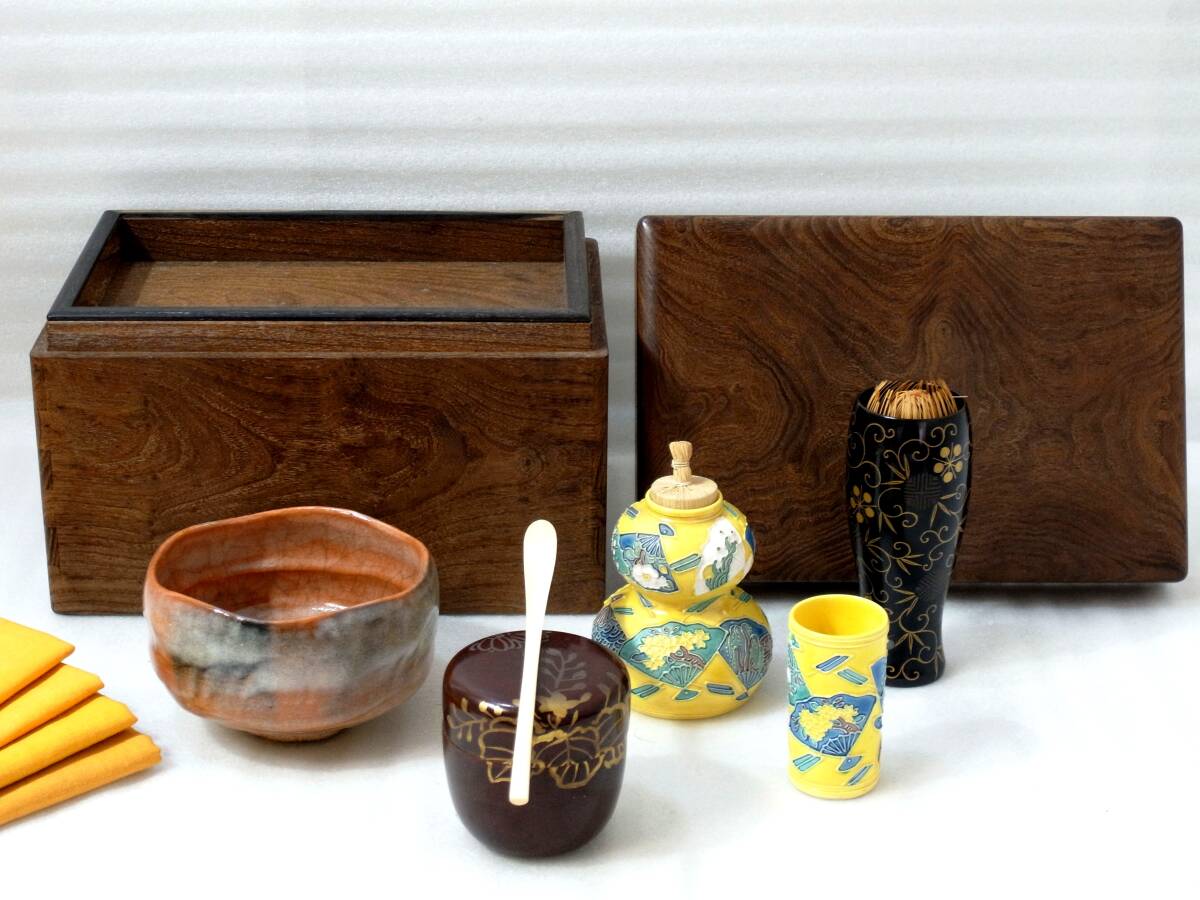 茶道具　時代　桐木地　茶箱　赤楽茶碗　黒柿茶壷など　五点　一式　D　R8789 茶道具 時代 桐木地 茶箱 赤楽茶碗 黒柿茶壷など 五点 一式 D R8789