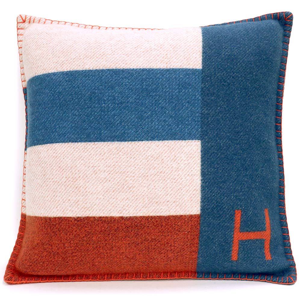 （美品）エルメス HERMES H カザック ロゴ クッション ウール90% カシミヤ10% ブルー オレンジ 青