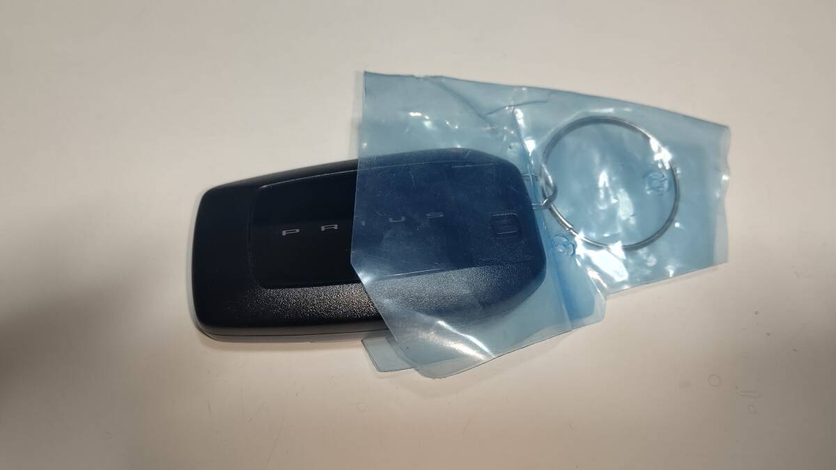 トヨタ 純正 スマートキー3ボタン プリウス 60 現行 ZVW60 MXWH60