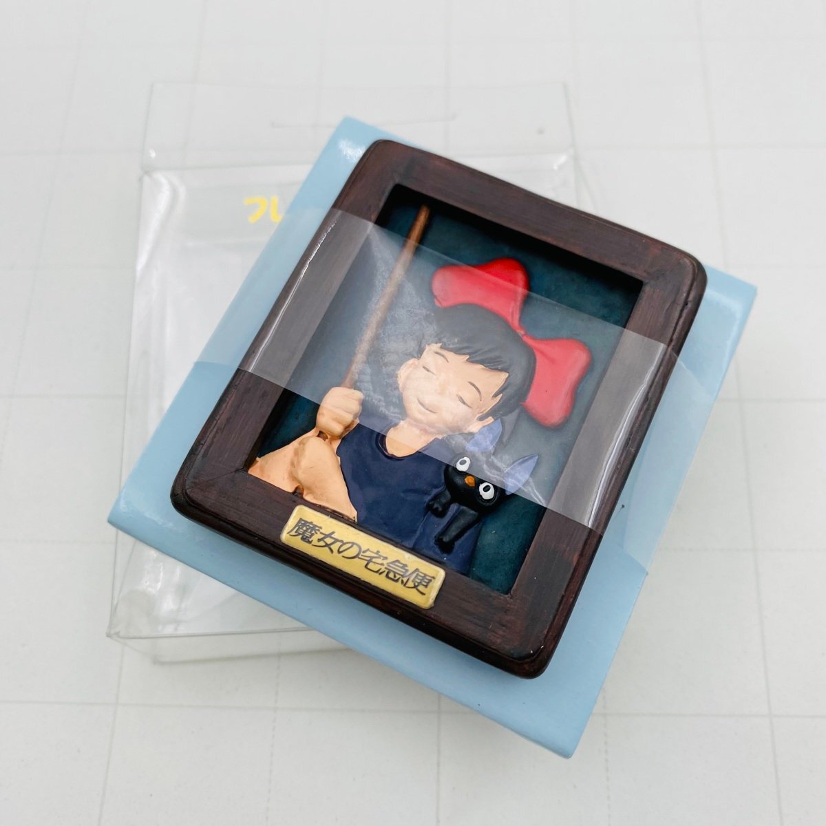 中古品 スタジオジブリ 魔女の宅急便 フレームマグネット キキとジジ