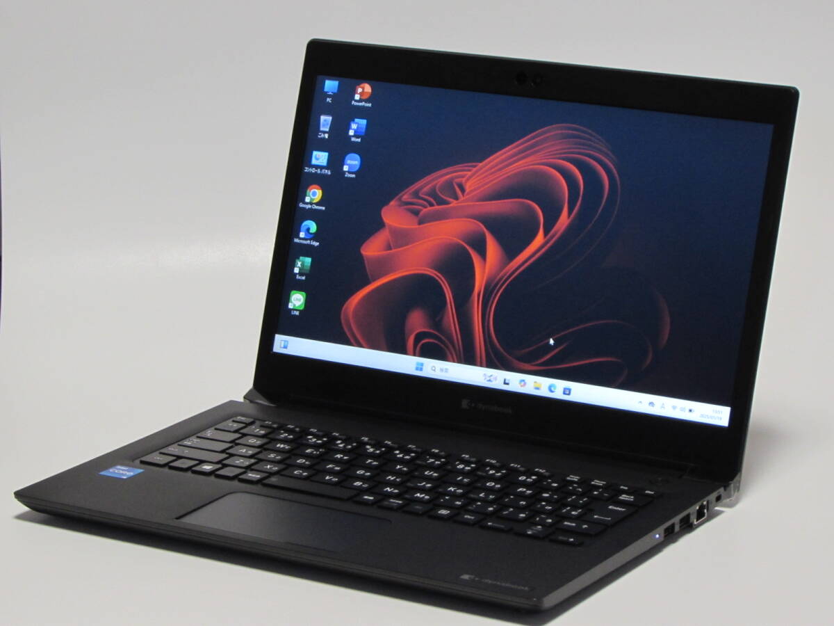 TOSHIBA dynabook S73 HS 第11世代 Core i5 1135G7 4.20GHz 16GB SSD 