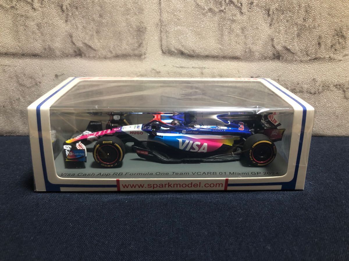 最終値下げ VCARB 01 リカルド #3 1/43 Spark spark スパーク 1/43 ビザ キャッシュ アップ RB F1チーム VCARB 01