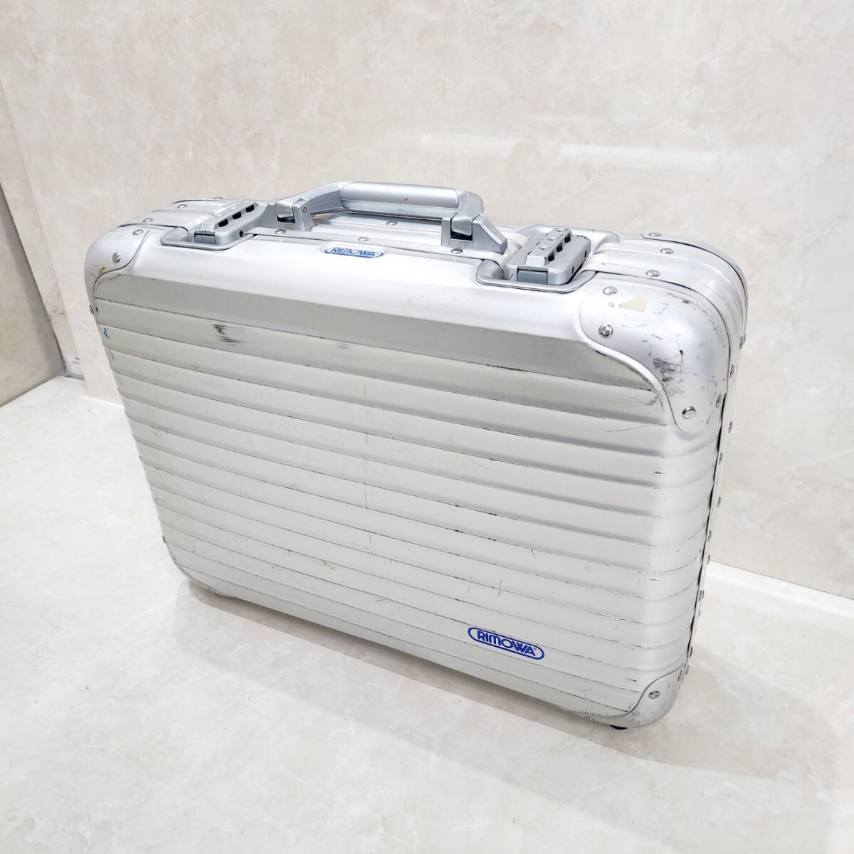 RIMOWA TOPAS リモワ トパーズ アタッシュケース 928.14 22L前後