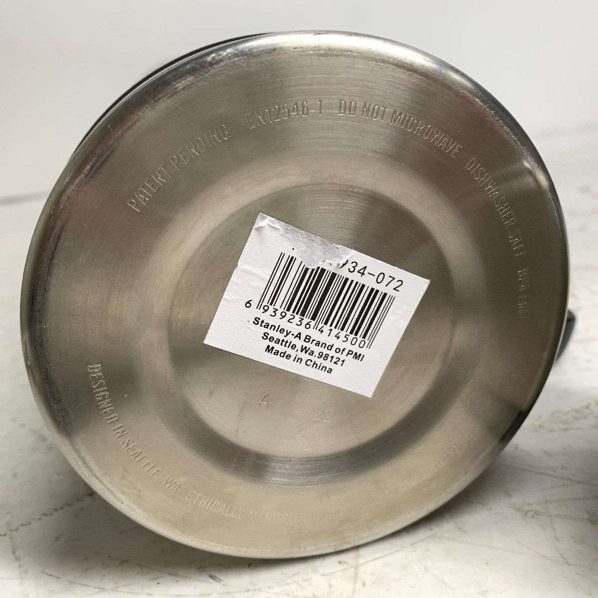 f001 E スタンレー STANLEY 10-07934-072 クラシック 真空ボトル 1.9L グリップ付き 大容量 ステンレス 水筒 保冷 保温 マイボトル_8