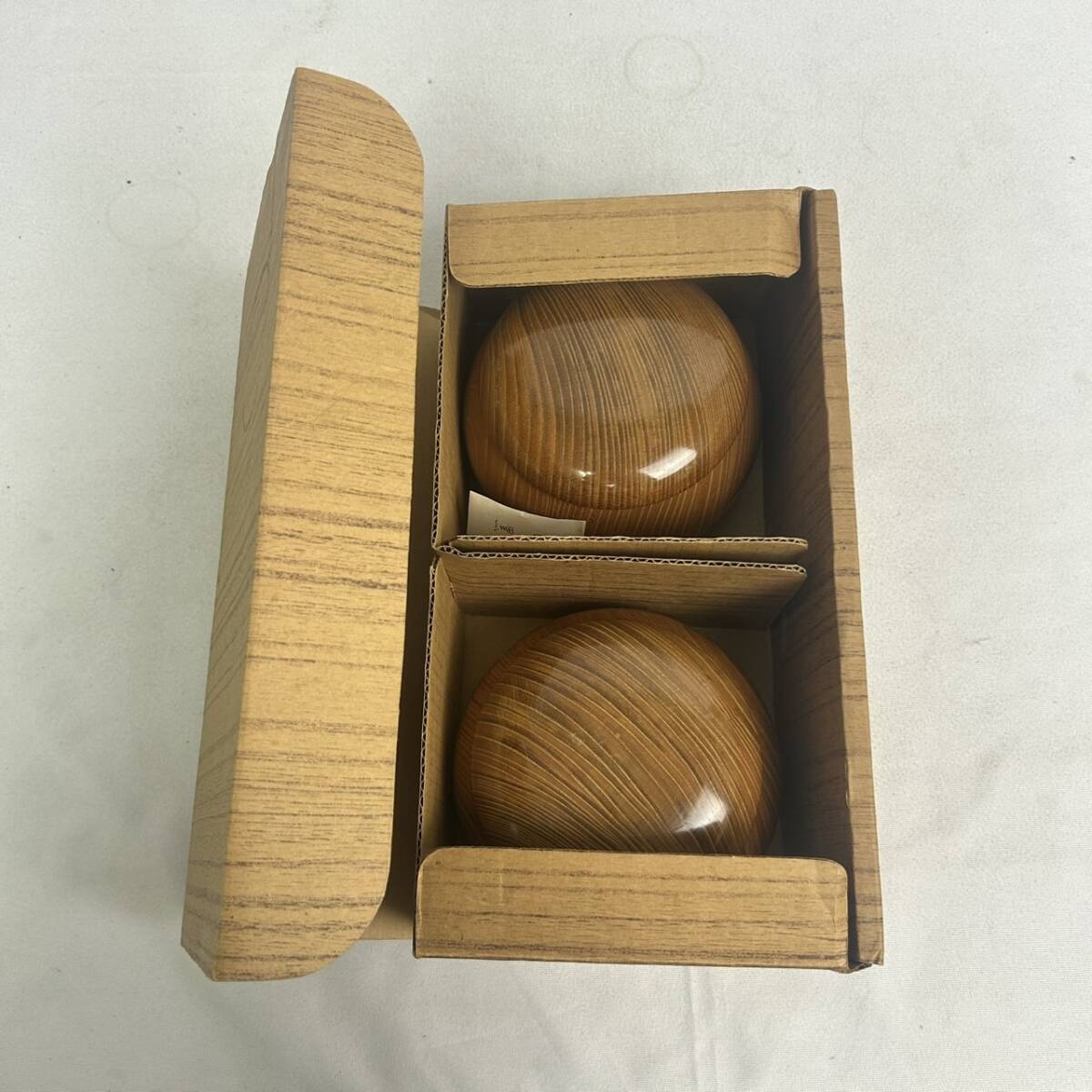 現状品】日向特製 本蛤碁石 34号 囲碁 白石 黒石 碁笥付き 碁石 古美術