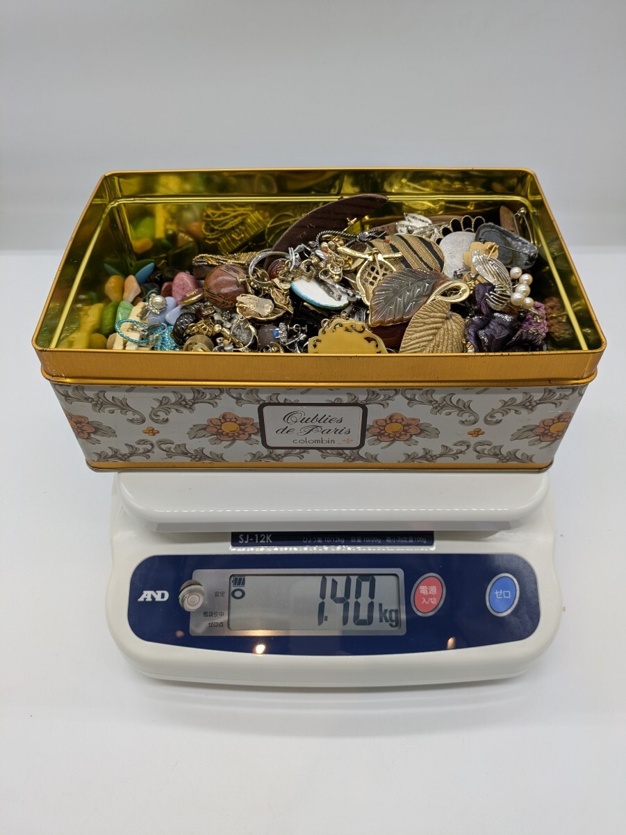 アクセサリーまとめ1.4kg ネックレス26点 ネックレストップ10点 アクセサリー ネックレス まとめ売り 大量 約1.4kg