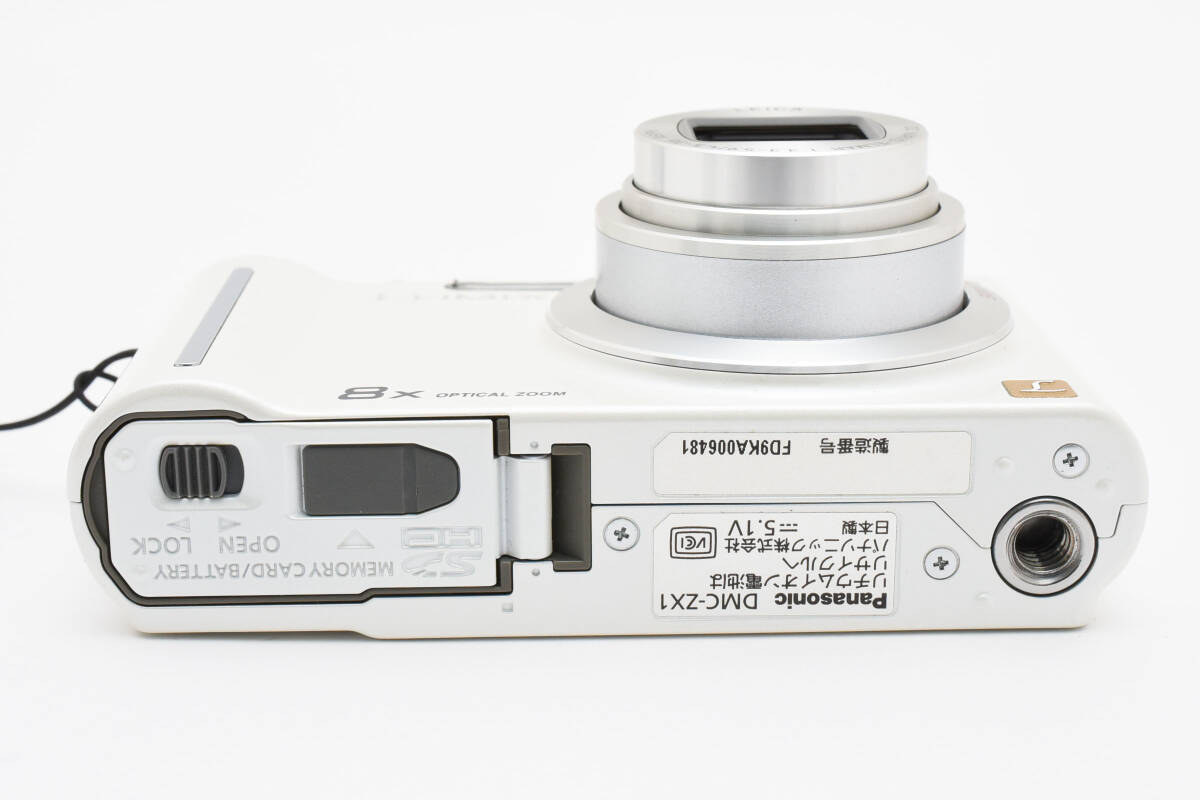 【付属品多数！】 #2353292 581 Panasonic LUMIX DMC-ZX1 2353292