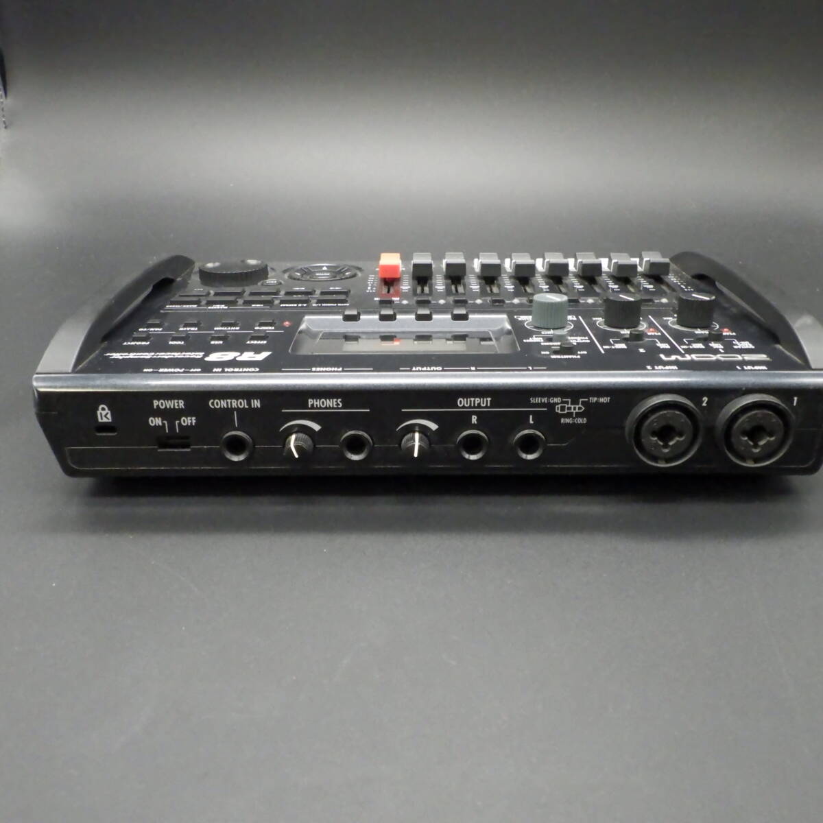 ZOOM R8 マルチトラックレコーダー　MTR 本体　※ジャンク ☆現状品☆ZOOM R8 マルチトラックレコーダー MTR ズーム ジャンク 8ch