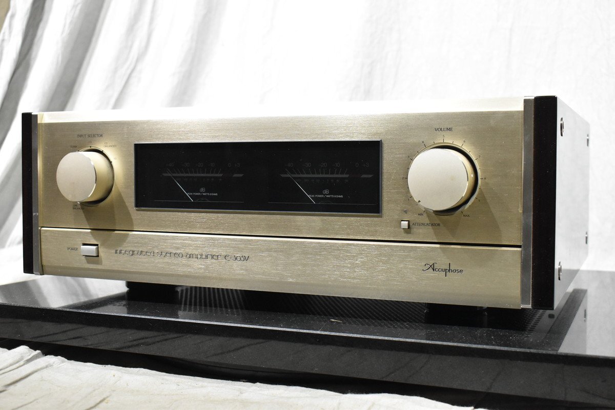アキュフェーズ Accuphase E-305V プリメインアンプ E-305 中古 E-305V 