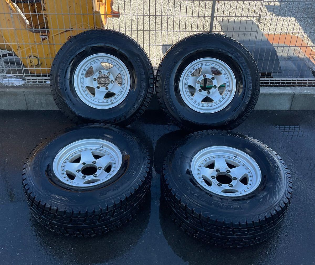 ランドクルーザー80 0 r16 1 グッドリッチ（タイヤ 285⁄75R16 i⁄T-S 