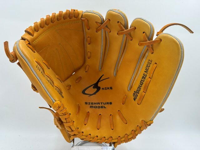 NIKE ナイキ 軟式投手用グローブ SIGNATURE MODEL 川上憲伸モデル K11