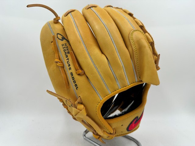 NIKE ナイキ 軟式投手用グローブ SIGNATURE MODEL 川上憲伸モデル K11