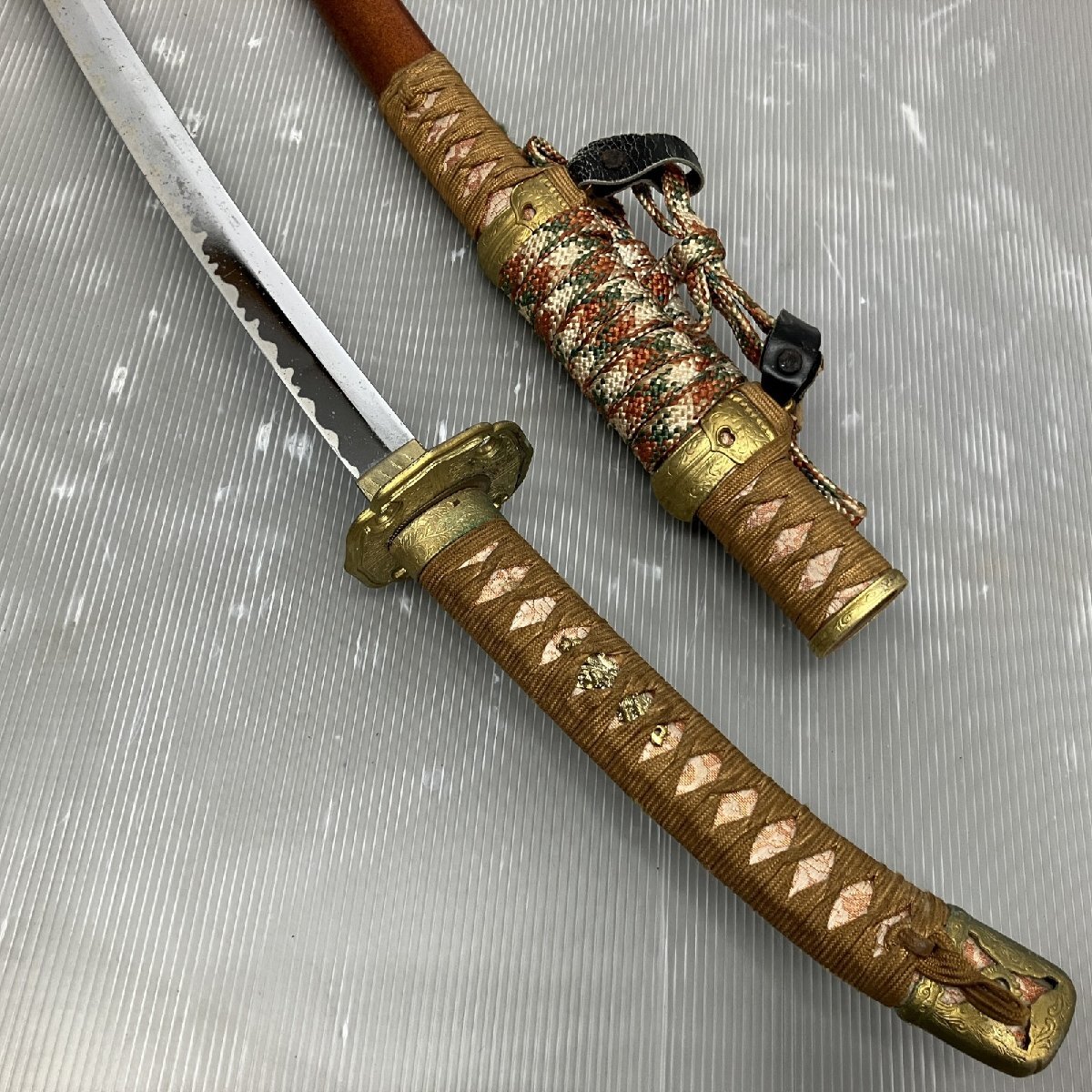 ◇◇ 【ジャンク品】模造刀 模擬刀 レプリカ 全長約99cm 鞘 武具 刀剣