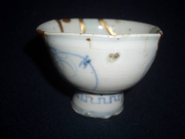 初期伊万里＊馬上杯のような初期伊万里蘭の図盃＊発掘＊珍品 工芸品