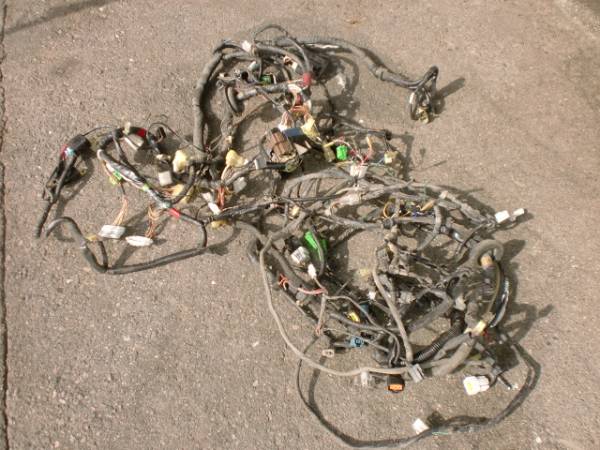 ジムニーJA22w　ハーネス一式中古部品