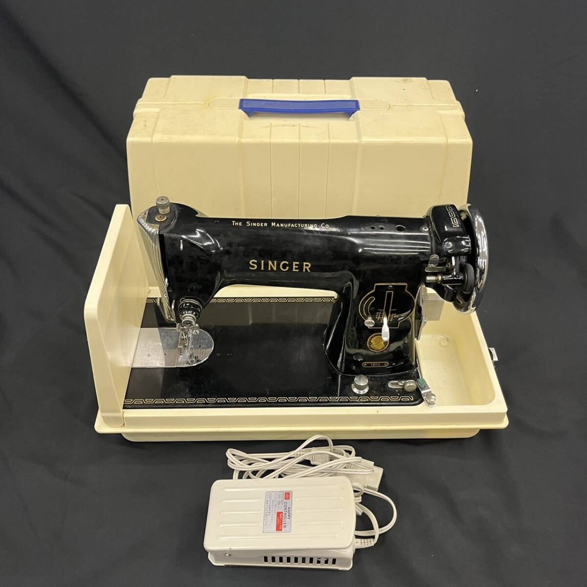 25横/A067560-1/IT3000/H052-201/　SINGER　ミシン　191U 　シンガー　フットペダル付き　アンティーク_1