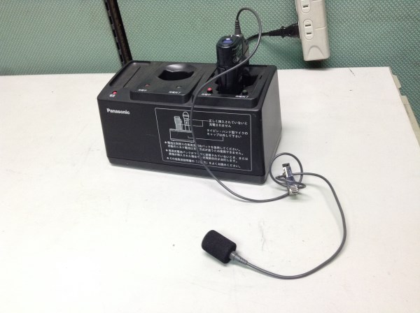 Panasonic ワイヤレスマイク WX-4300B 充電器付き ◇CK1508-0065
