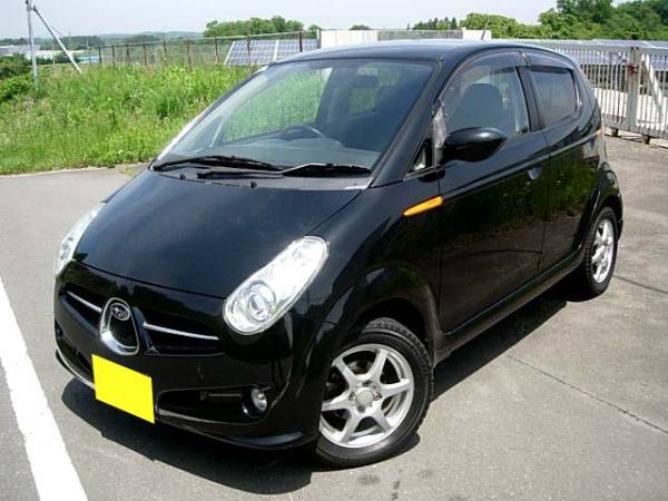 スバルR２ グレードR 車検２年付 4WD/CVT/HIDライト 人気の黒