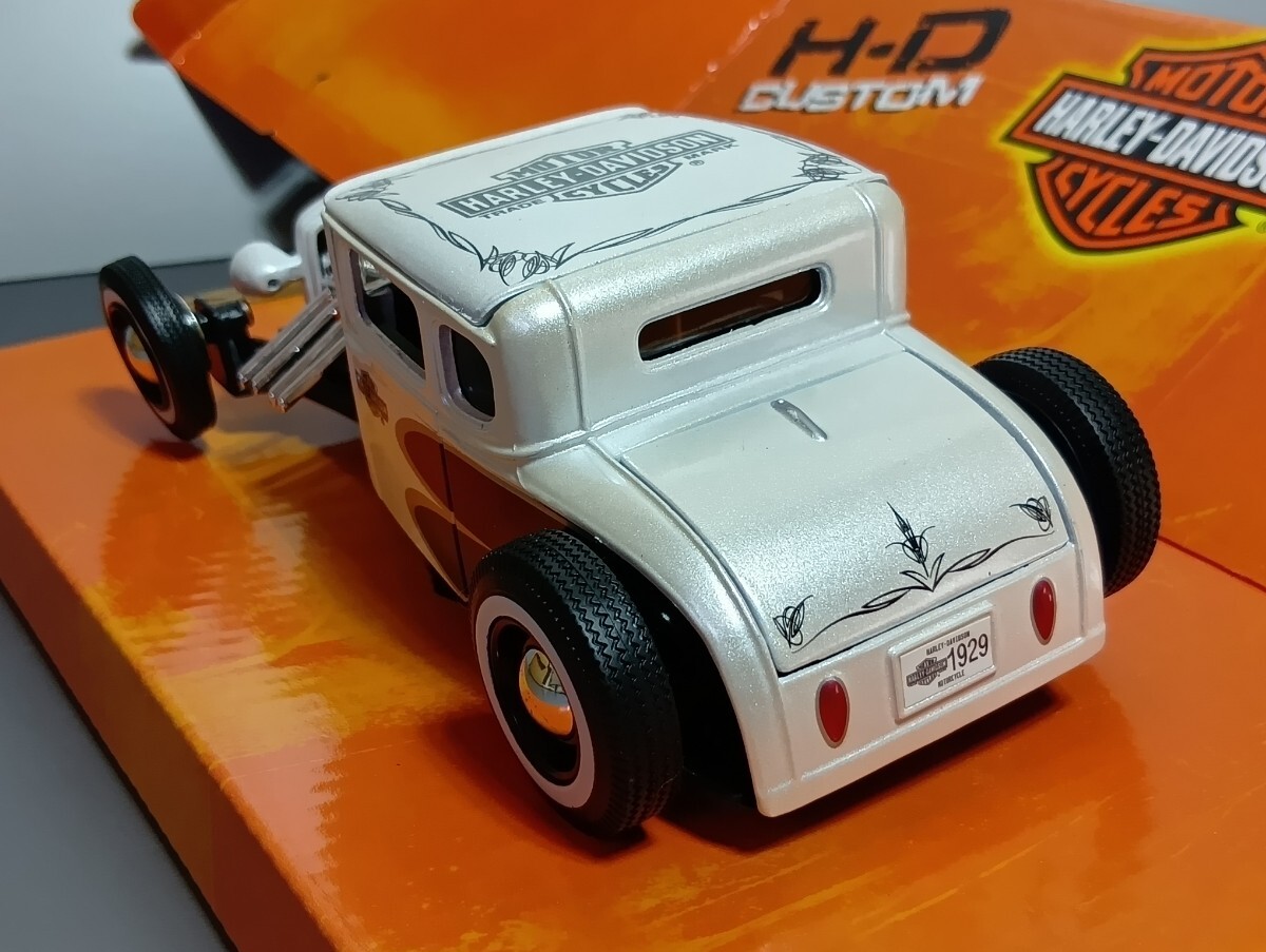絶版希少 1/24 ハーレーダビッドソン 1929 フォード モデルA ホット
