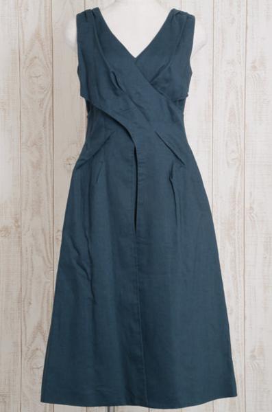 美品 シビラ リネン素材ノースリーブロングワンピース 青M st007