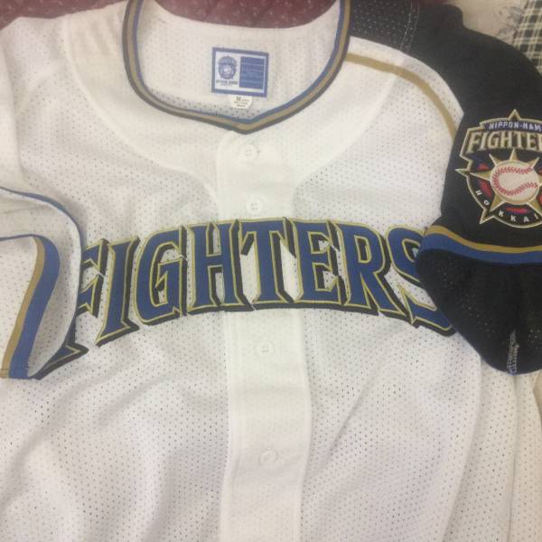 日本ハムファイターズ 旧ホームユニフォーム Mサイズ