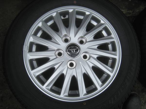 １５インチ　ヴォクシー・ノア純正　ホイール　４本　新車外し