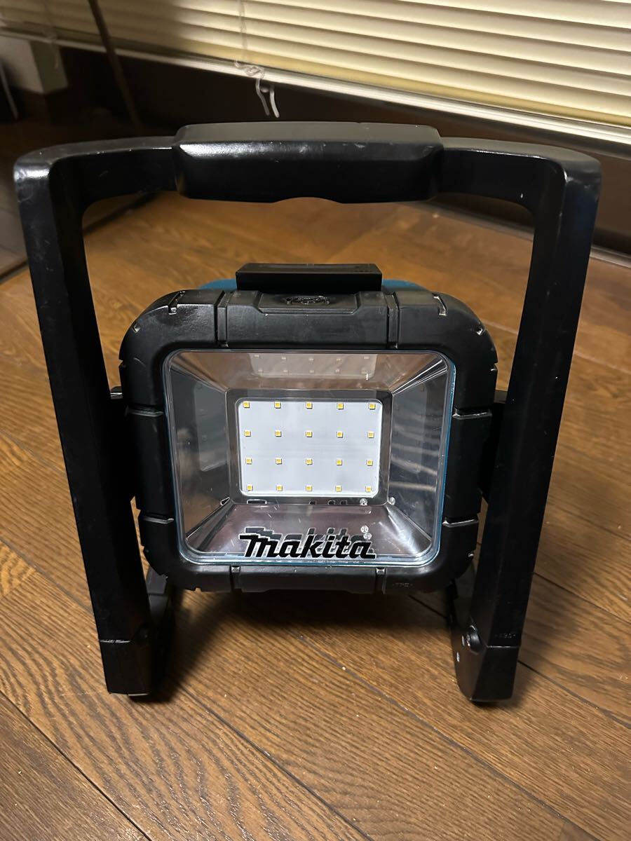 マキタ ML805 makita 18V 100V 充電式　LED スタンドライト_1