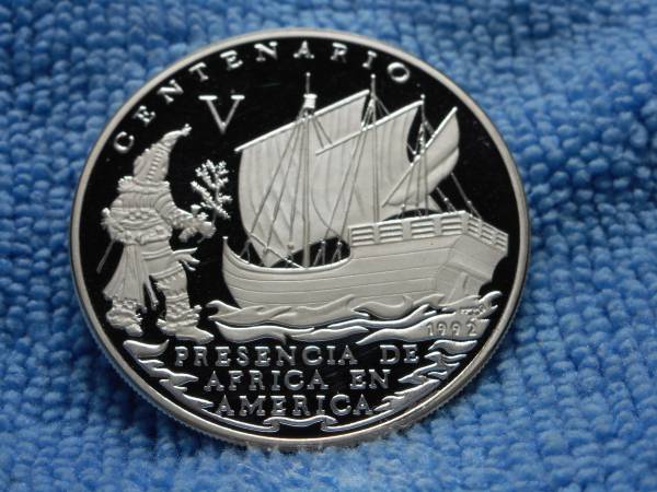 キューバ　１９９２年　５００年前の出来事　１０ペソ銀貨