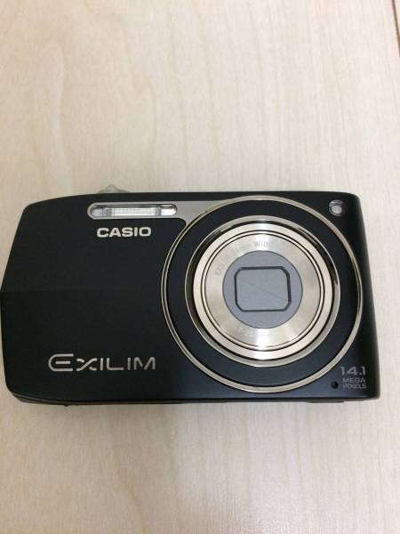 カシオ　EXILIM　EX-Z2300BK　おまけ付き　【使用回数数回】