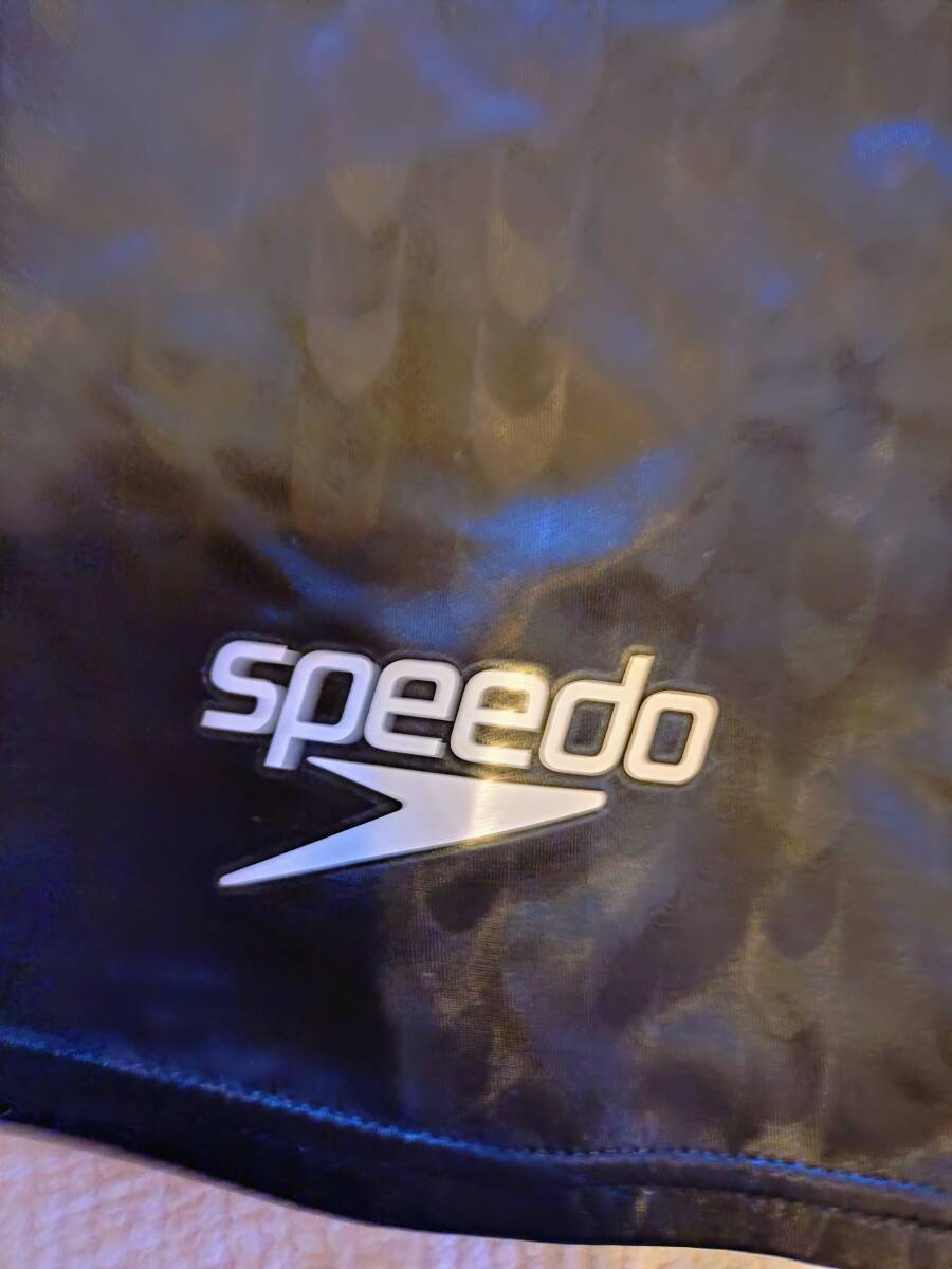 ミズノ製　男性用水着　（未使用品）_4