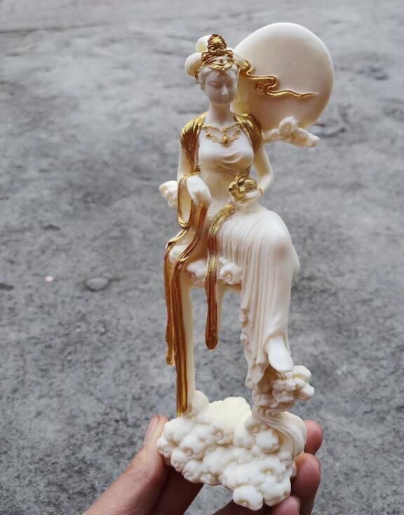 象牙の実彫り飛天仙人の置物(仏像)｜売買されたオークション情報