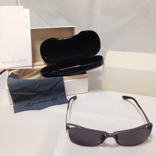 【USED美品】レクサスコレクション サングラス&おまけタオル付き