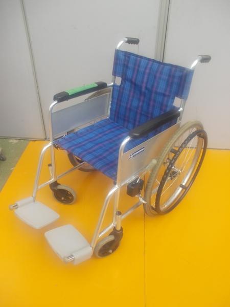 0531-2 カワムラ自走式車イス（KA100） 看護、介護用品 自走用 【公式