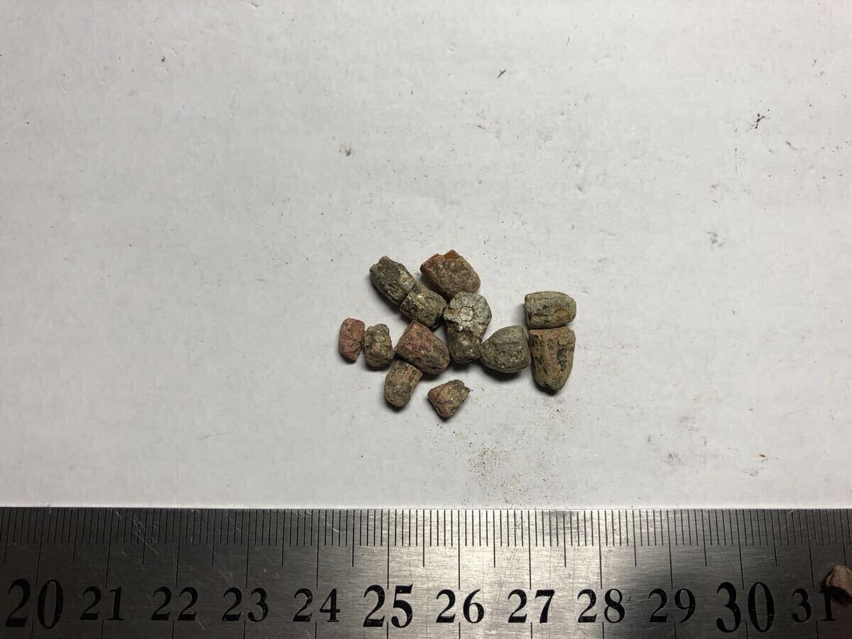 国産鉱物　貴重産地鉱物　京都府行者山産の鉱物　色々おまとめ　錫石　灰重石　石英　＊ 採取禁止の貴重産地鉱物 ＊ 桜石のオマケ付き_6