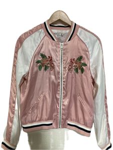 スカジャン トップス Mサイズ ピンク 可愛い 花 刺繍 原宿 オシャレ ジャンパー 古着
