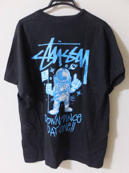 STUSSY/Tシャツ/L/黒/DOWN SINCE DAY ONE/宇宙船/宇宙飛行士