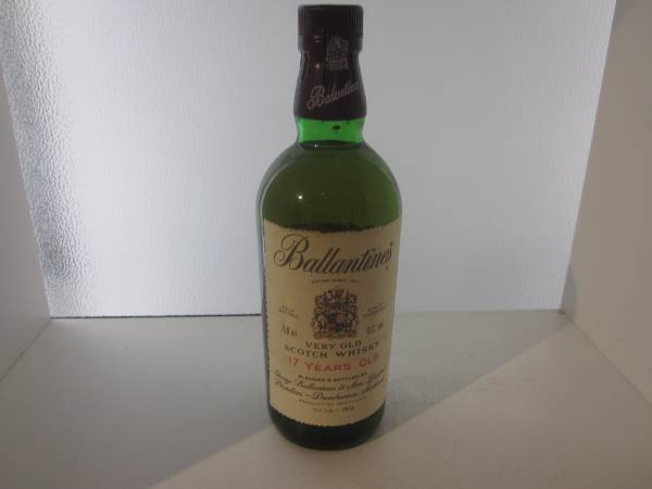 バランタイン　１７年　特級　OLD　古酒　未開封　B3