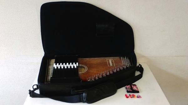 ●東海楽器オートハープ『Chromaharp』ソフトケース付●